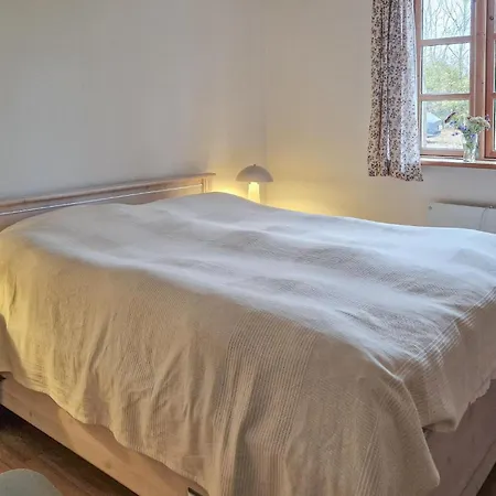 Holiday home 3 Bedroom Cozy In *