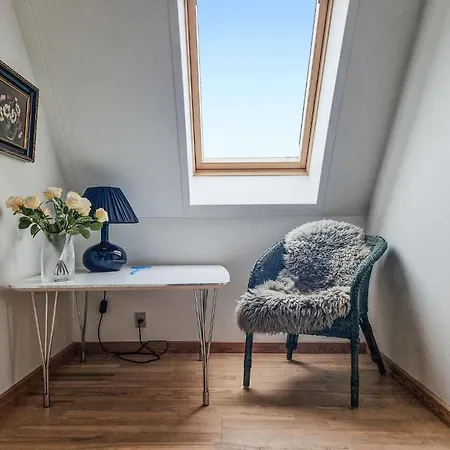 3 Bedroom Cozy In *