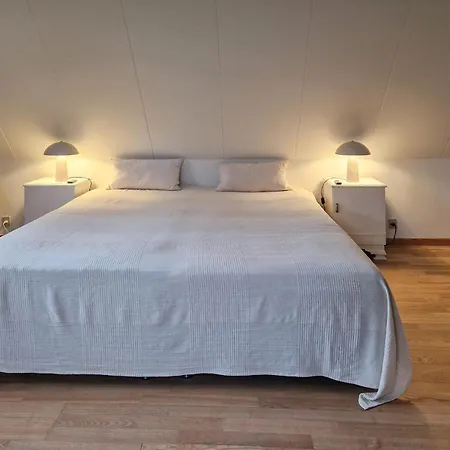 3 Bedroom Cozy In Holiday home Vra