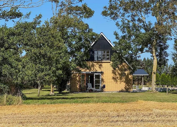 3 Bedroom Cozy In Holiday home Vra