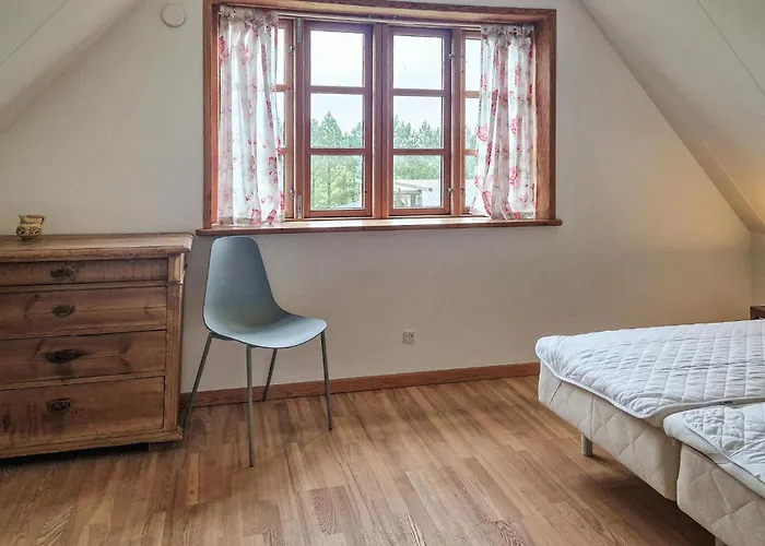 Holiday home 3 Bedroom Cozy In *